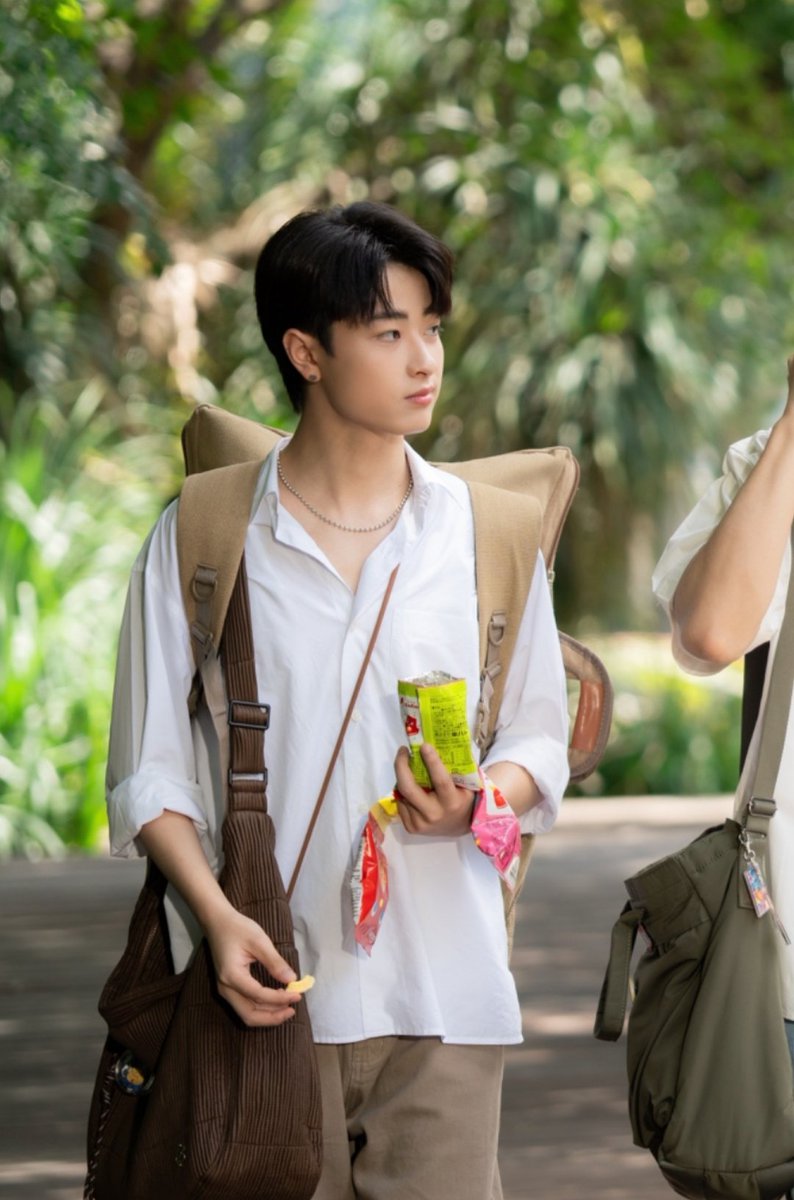 แบกอะไรไปเรียนบ้างวะนั่น 55555555555555555555555