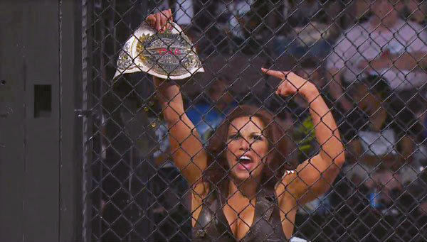 wrestle_hist's tweet image. 4/17/2011    

Mickie James defeated Madison Rayne in a Hair vs. Title Steel Cage Match to become the new Knockouts Champion at Lockdown from the US Bank Arena in Cincinnati, Ohio.  

#TNA #Lockdown #MickieJames #HardcoreCountry #MadisonRayne #HairVsTitleSteelCageMatch