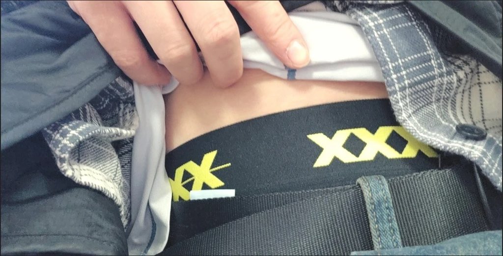 冰美式° tweet media