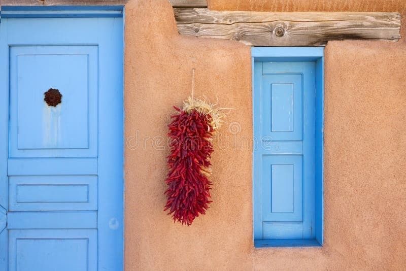Rfivezerofive's tweet photo. Post 4/5

Here are some of the most beautiful examples: [attach your blue-door photos here!]
What’s your favorite shade? Have you painted your own door blue? Drop a comment! 👇 https://t.co/f9wvOMIKAp