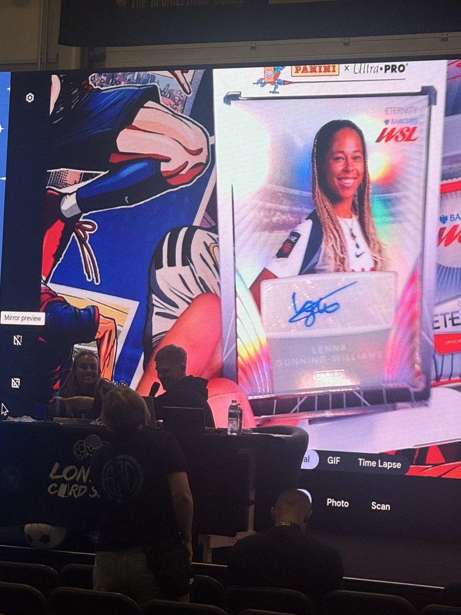SpCardsCymru's tweet photo. Pretty sure this is an exclusive from the London Card Show but Panini have announced the first WSL hobby set is coming very soon. 

WSL Eternity. https://t.co/LpyFurjiWM