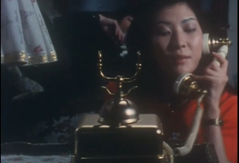 BotTelephone's tweet photo. 『噂の刑事トミーとマツ』第29話（1980年）　#公衆電話 #電話 #黒電話 https://t.co/kmesU0x2se