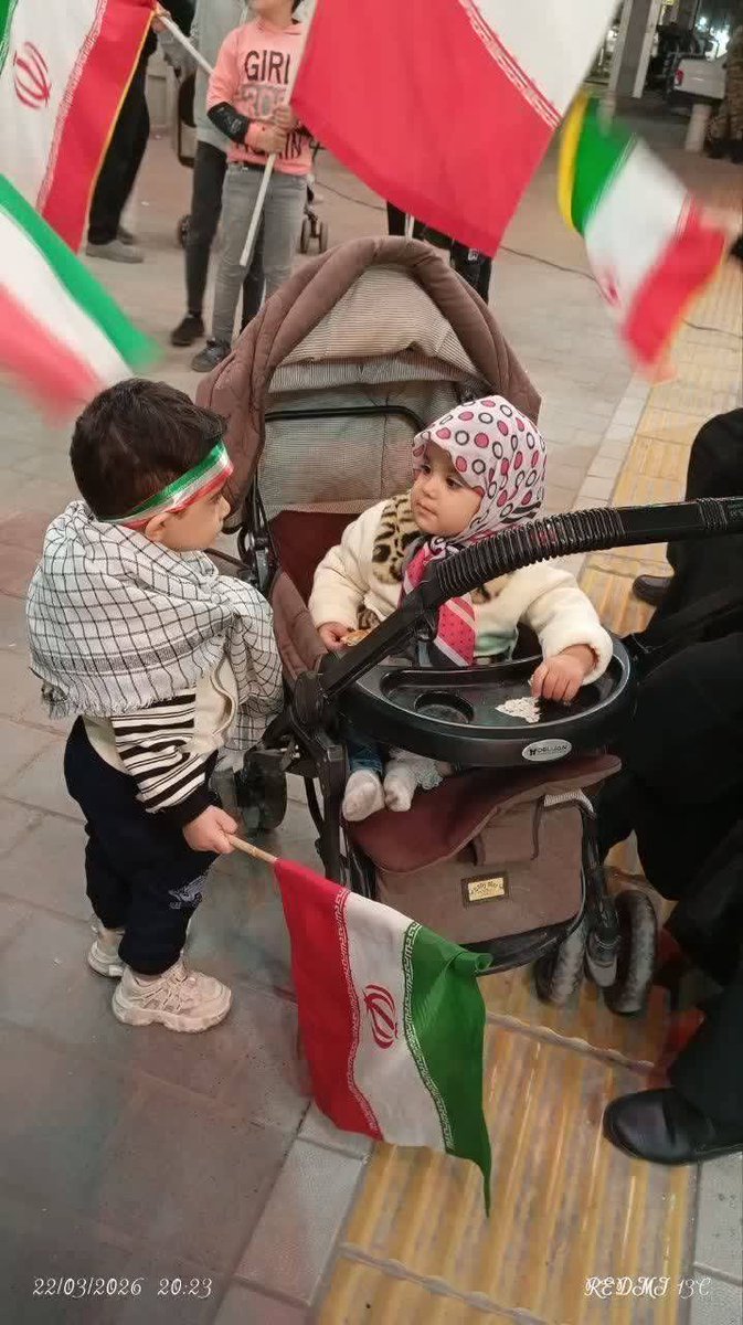 پرچم تو به من میدی؟! 
سؤالی که این روزا زیاد شنیدم :)