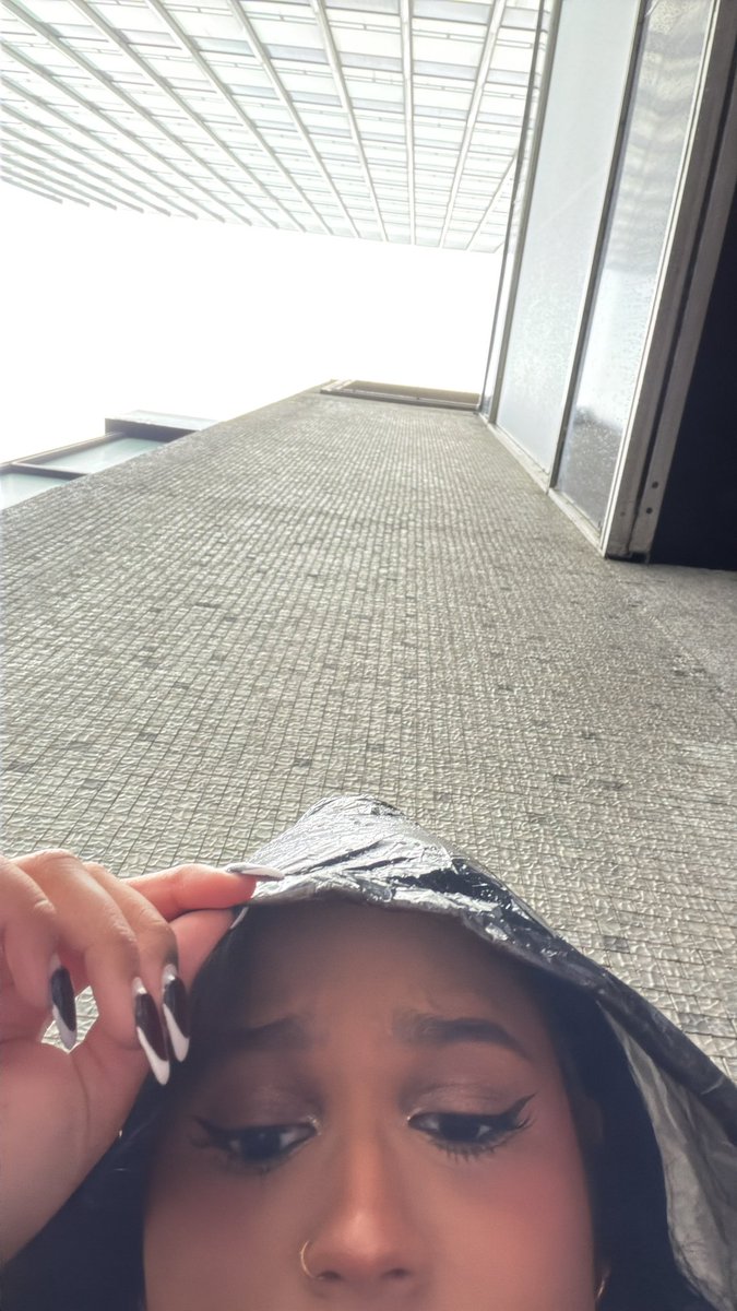 sophie 𑣿 EEF DAY🫂🩷 tweet media