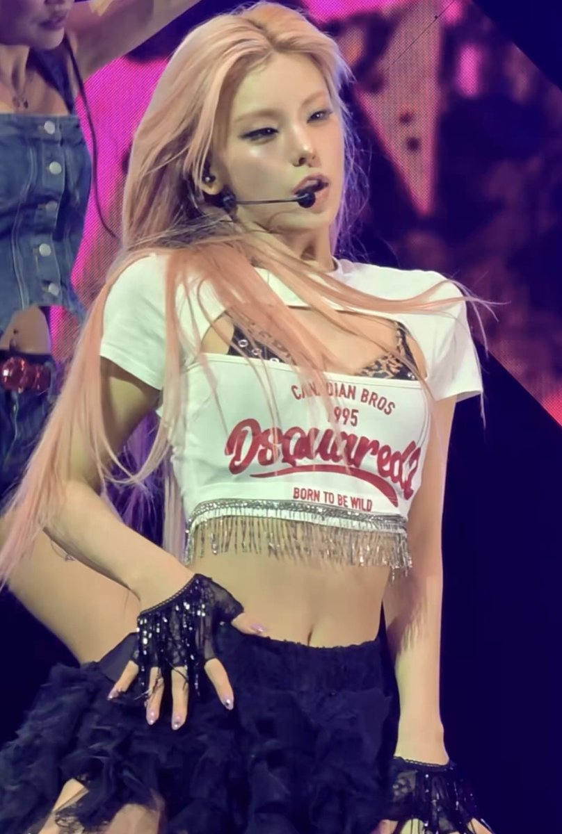 yeji pics tweet media