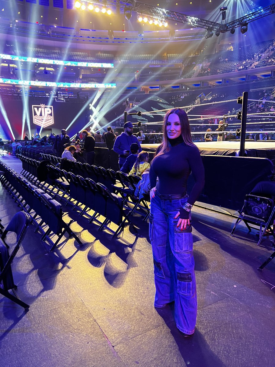 thereallisaann's tweet image. Flashback Friday WWE 
I know you are all hype about Wrestlemania, so I thought this was the perfect #FBF