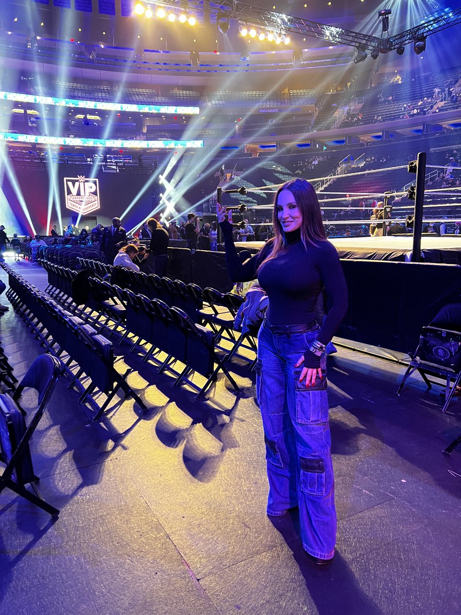 thereallisaann's tweet image. Flashback Friday WWE 
I know you are all hype about Wrestlemania, so I thought this was the perfect #FBF