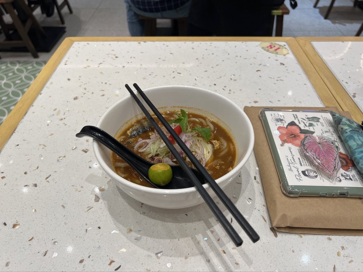 Farah 🇲🇾 tweet media