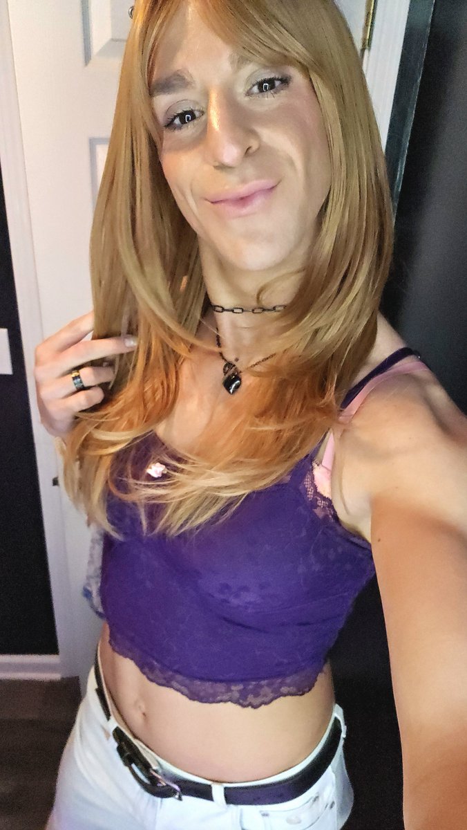 SissyCdNatasha's tweet photo. Life update - my wife finally fully accepted me as her sissy cuckold /crossdresser that loves BBC so now I can be pretty and flirt with or hookup with men whenever I want! 🥂🔥 https://t.co/Uy5rz9SZEI