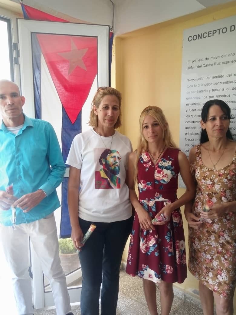 Cada 16 de Abril se reconocen a hombres y mujeres que llevan varios años dedicados a consolidar el trabajo de la organización Partidista. Ellos son  #GenteQueSuman #GenteQueLePonenElAlma