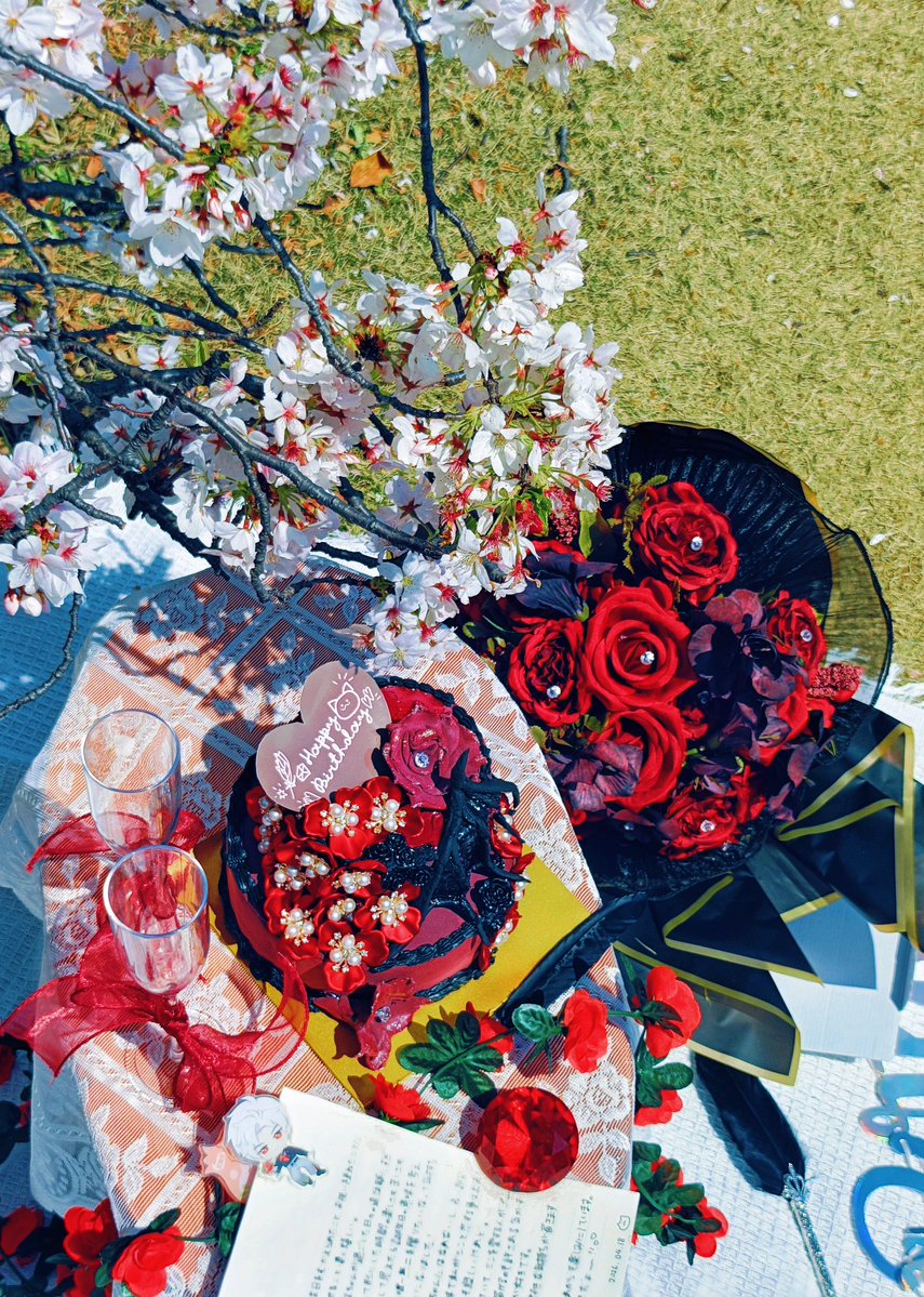 🍙*❁ tweet media