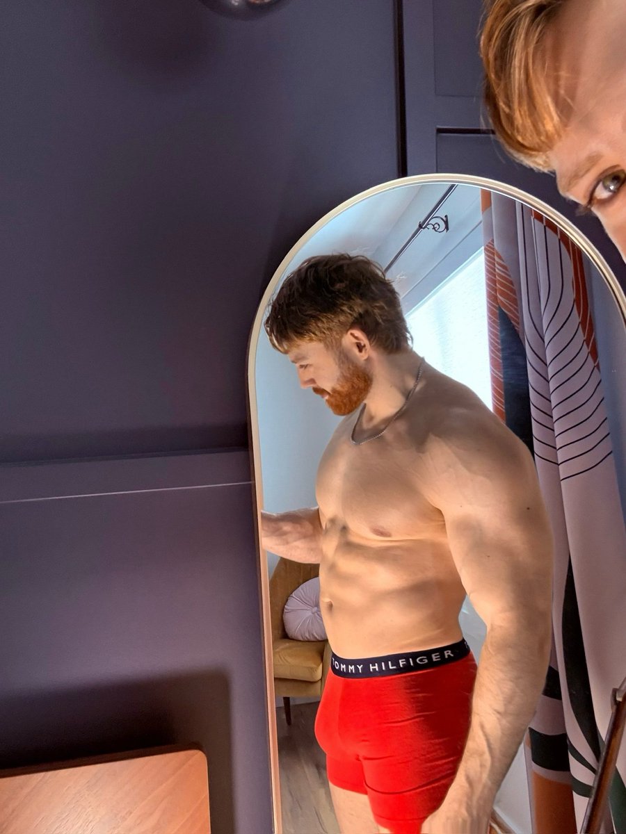 Maxivillion tweet media