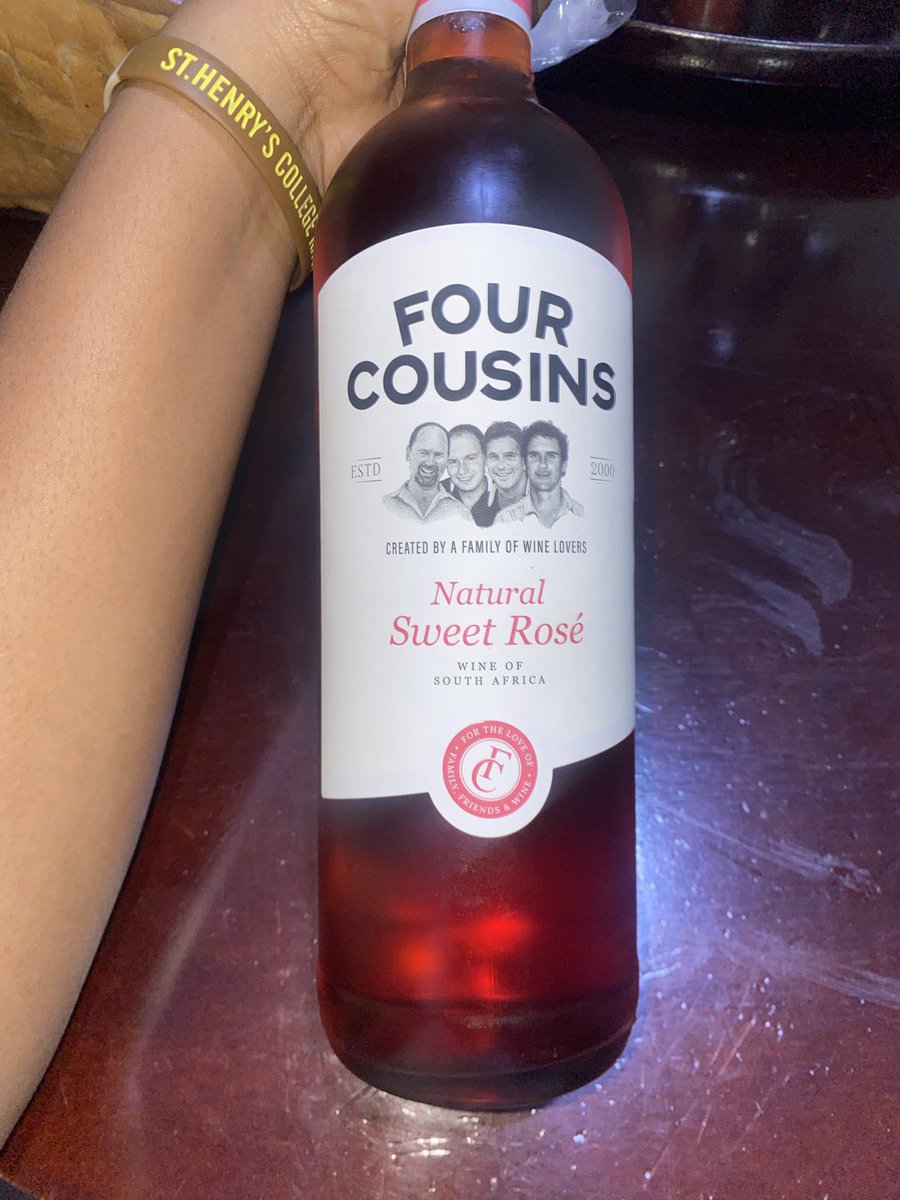 Chubby Audrey🍼 tweet media