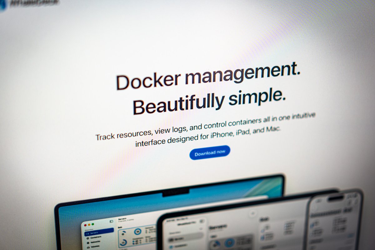 NHuenerfuerst's tweet image. grade gebloggt: #Whaledeck - #Docker #Manager für iOS und #Macos - huenerfuerst.de/archives/whale… -  /Nils Hünerfürst @Typ0genius