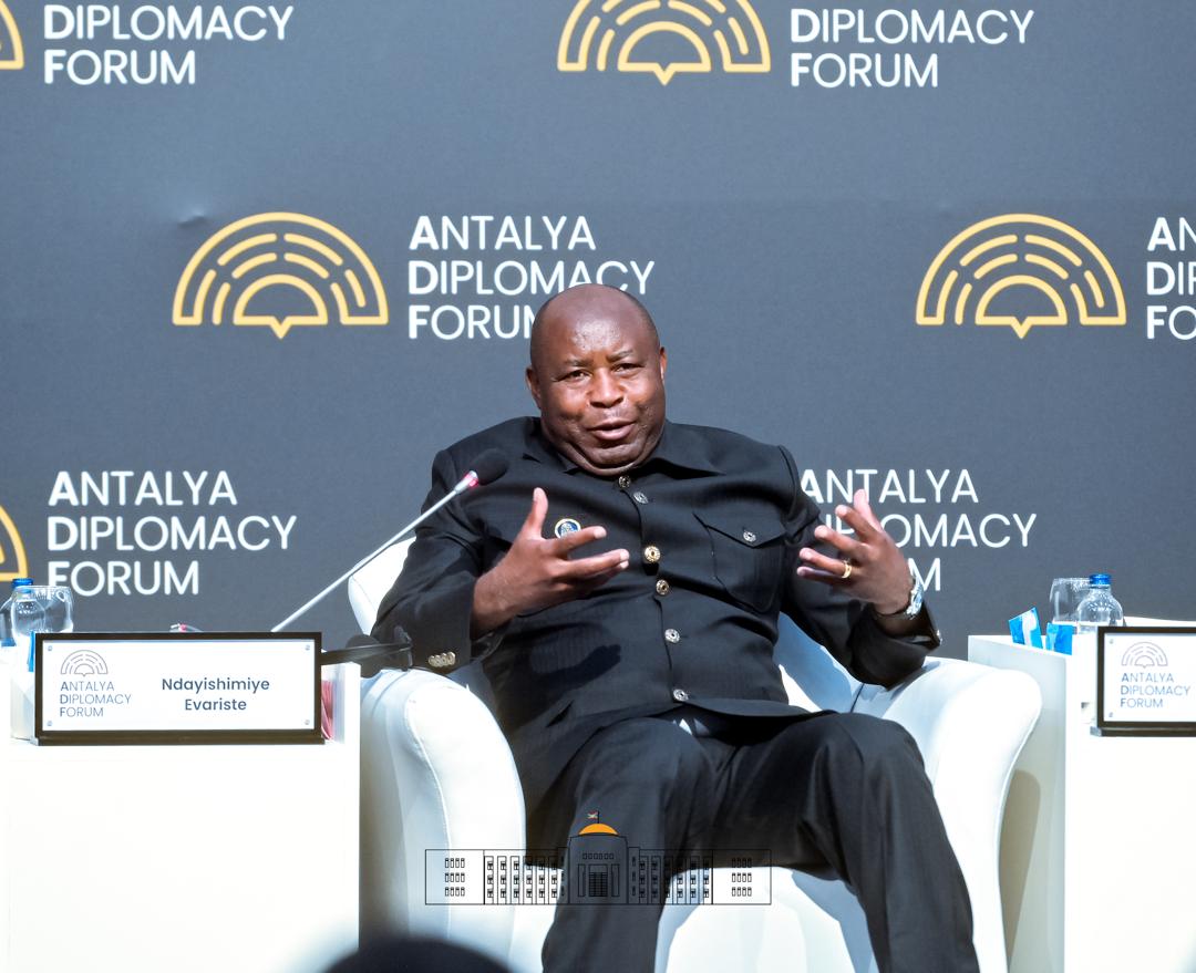 NtareHouse's tweet image. Le Chef de l’État #Burundi_ais et Président en Exercice d'@_AfricanUnion, SE @GeneralNeva, était l'un des Chefs d’Etat et de Gouvernement invités à intervenir au Panel des Leaders du Forum Diplomatique d’Antalya #ADF ce 17 avril 2026.