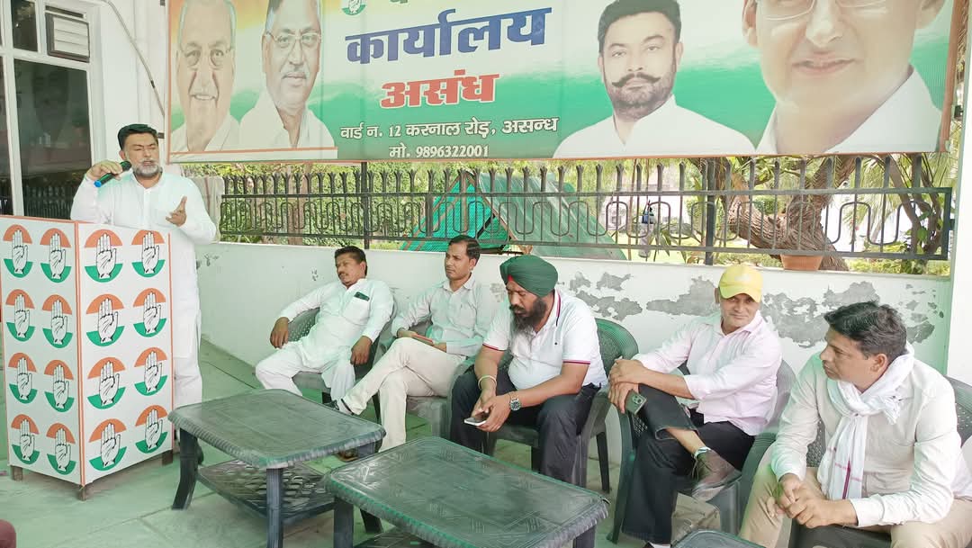 SandeepIndia555's tweet photo. मंच संचालक के रूप में कुछ पुराने लम्हें!✌️
#memories #SandeepSingh https://t.co/EqOceUVFlI