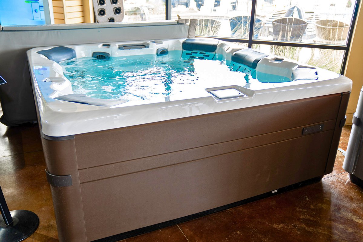 Mid State Pools & Spas tweet media