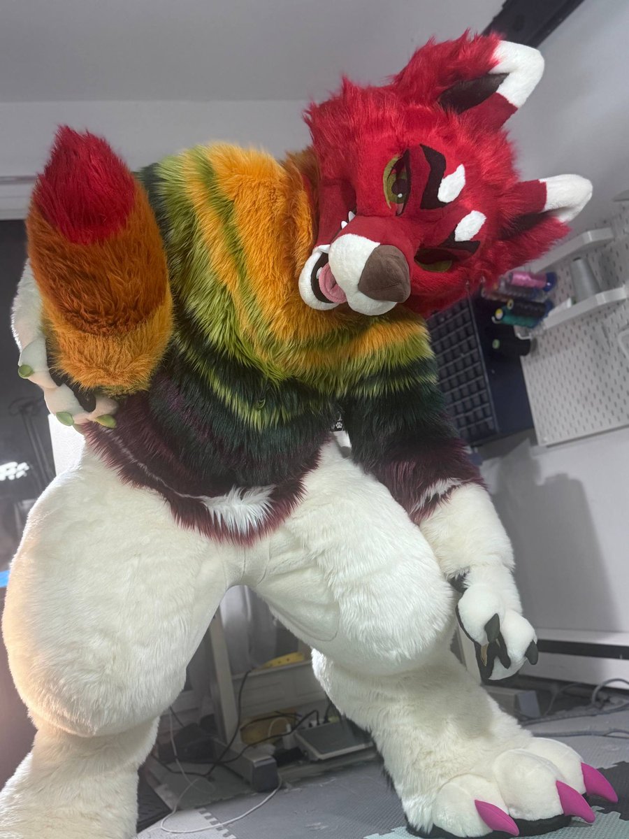 Stinky critter tweet media