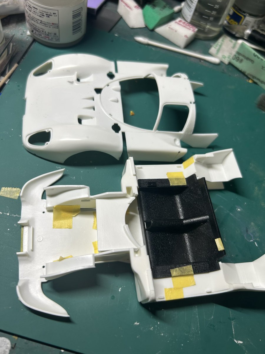 #All_That_Competition_Car2026
#Cカーandルマンカーコンペ2026

フェラーリ512S

仮組み‥気になるところがありすぎて何からやればいーのか混乱・困惑

ノーズの合わせ目消せないのでシャーシとノーズ下部の切断

表明処理の邪魔なのでリベットのモールド消す　

からかなー？　明日からやる　寝る