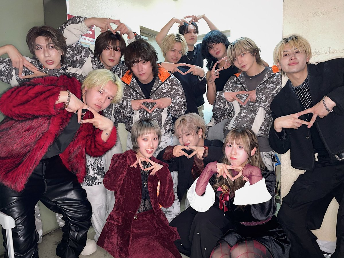 100liminal's tweet image. 2026.04.17
I$M presents「A Shining Place vol.6」

ESAKA MUSE

▼楽曲配信
nex-tone.link/A00213676

▼公式ファンクラブ
ohl.jp/feature/entry

@ism_0610 さん
@JXJ_official さんと📸

#OHL #OHL_FR1ENDS 
#ワンリミ #富士山