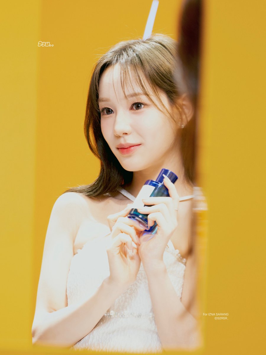 💛💙

#이즈나 #izna #유사랑 #RYUSARANG 
#스무번째_사랑이_피어나는날
#HAPPYSARANGDAY