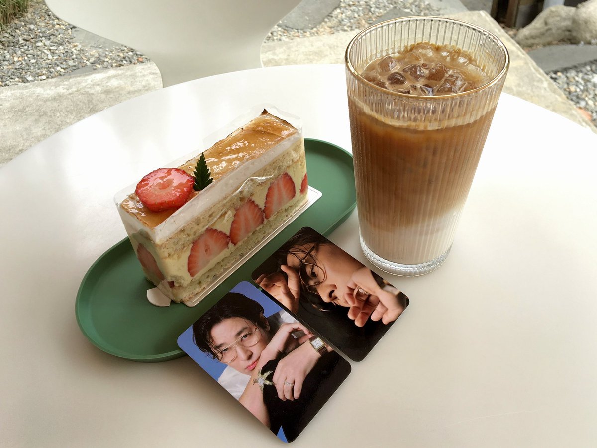 맬 tweet media