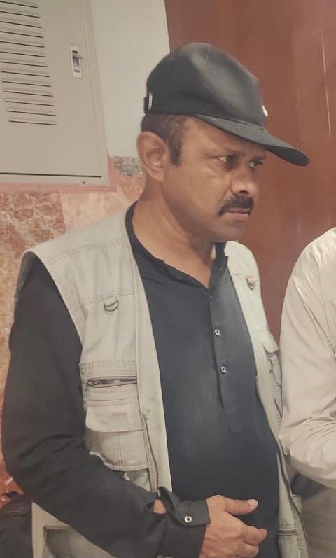 کراچی کے سینئر پریس فوٹوگرافر فیصل مجیب کو اغوا کرلیا گیا
فیصل مجیب گلشن اقبال کراچی میں جمعے کی نماز کیلئے گھر سے نکلے تھے
#ReleaseFaisalMujib 
فیصل مجیب پاکستان کے سینئر پریس فوٹو گرافر مجیب الرحمان مرحوم کے صاحبزادے ہیں
………………………………
 کراچی…17 اپریل 2026
کراچی کے