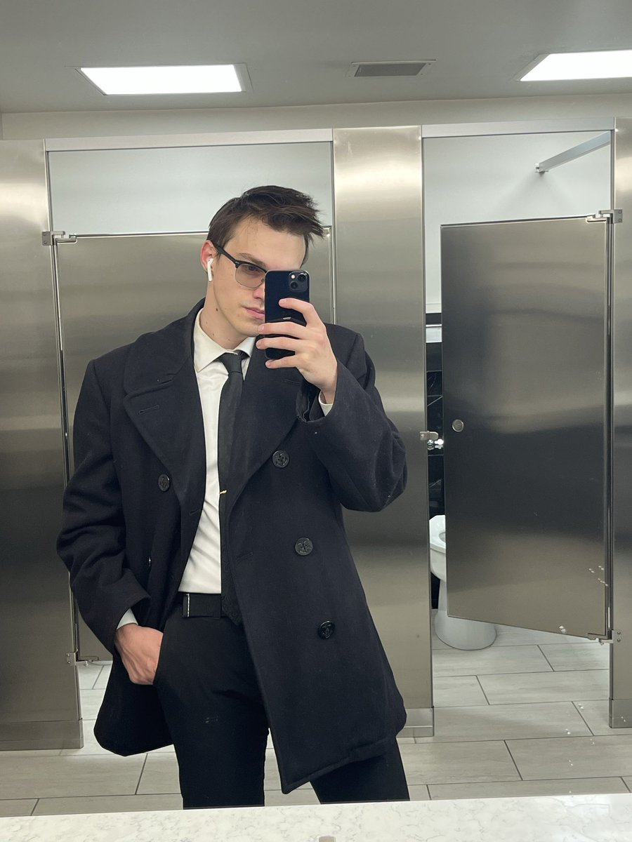 Dion 🐝 tweet media