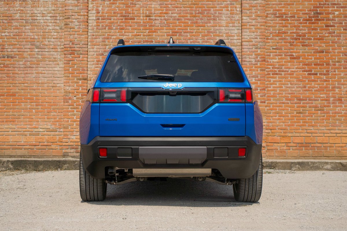 autodinamicomx's tweet image. ¡Recuerda que la reseña más reciente en nuestro canal de YouTube es protagonizada por #jeep #cherokee...🚙🍃

Visita el enlace para ver el video completo: youtu.be/h8C12sKz3ss?si…