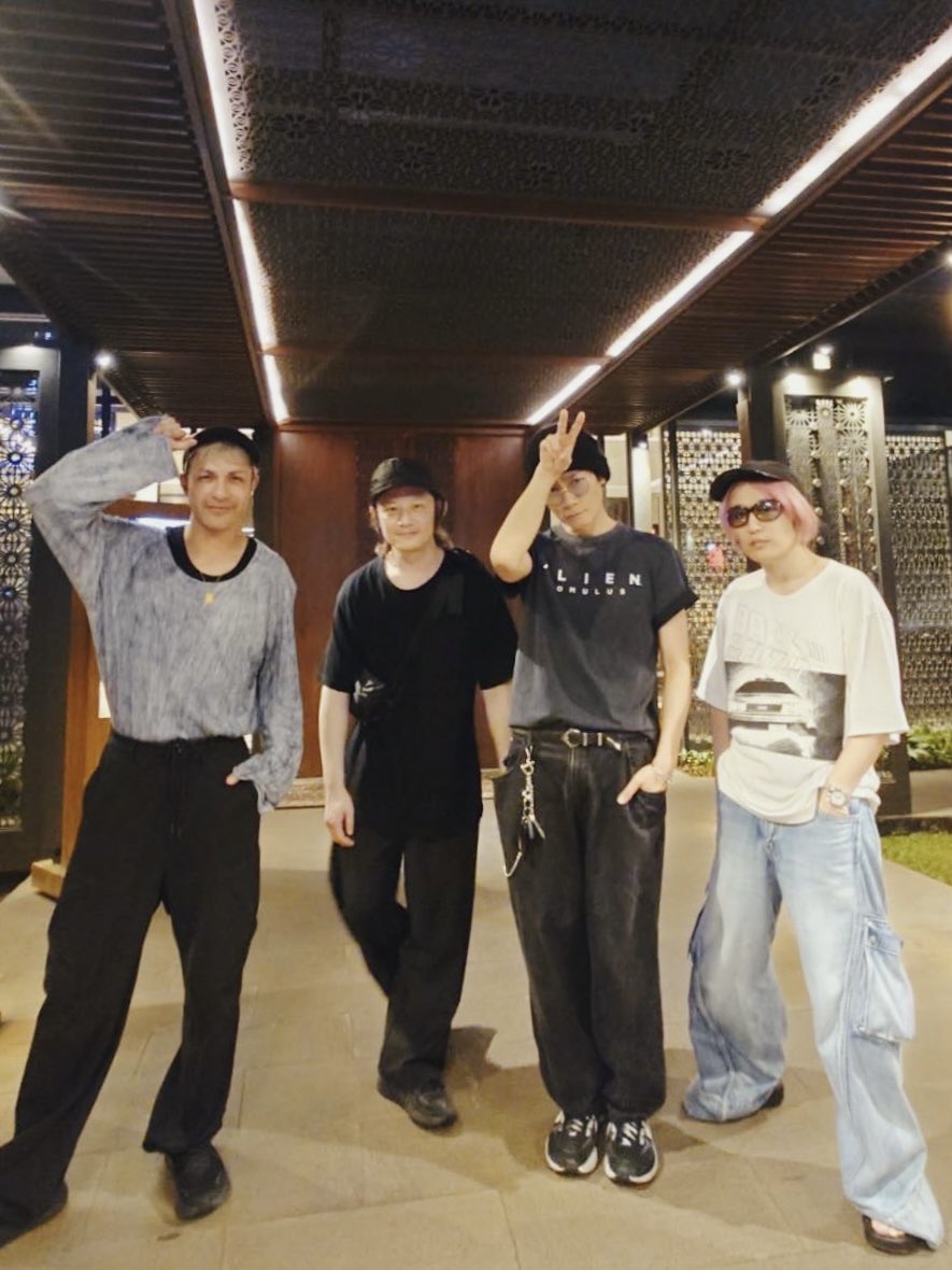 ［Alexandros］ tweet media