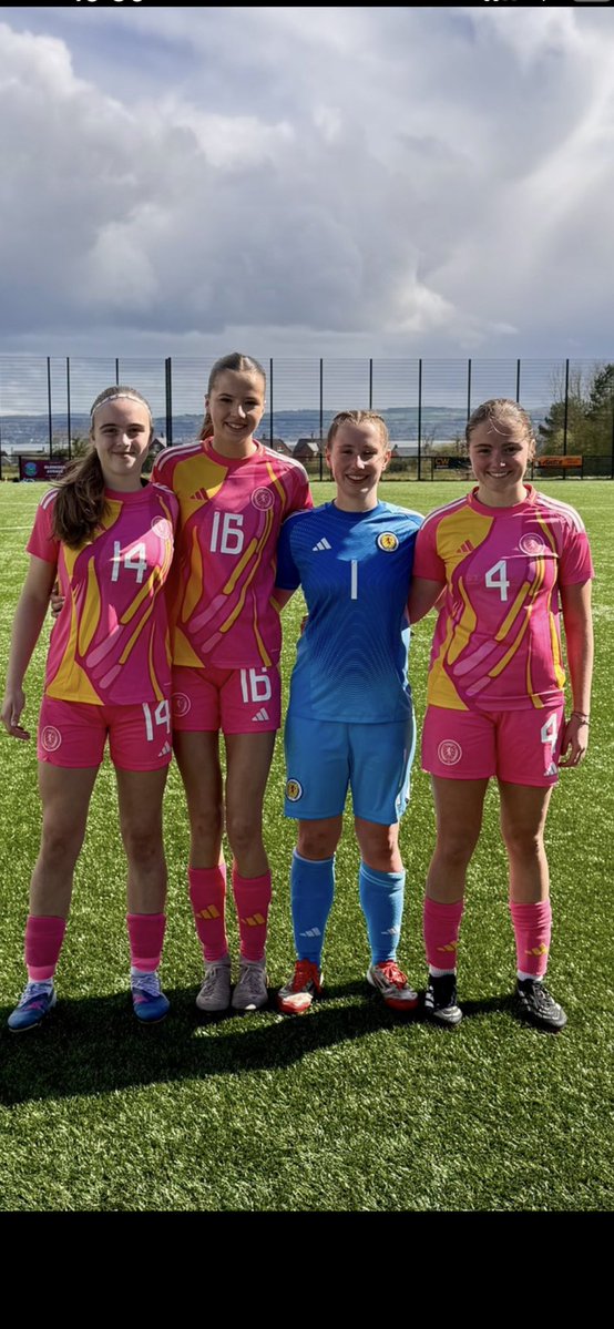 Wee jambos in action against Northern Ireland today <a href="/WeeJambos/">Hearts B & Academy</a> <a href="/colleenjhope7/">Colleen J Hope</a> <a href="/Colette_Osb/">Colette</a> <a href="/A_L_L_Y_C/">🏴󠁧󠁢󠁳󠁣󠁴󠁿 Ally campbell 🏴󠁧󠁢󠁳󠁣󠁴󠁿</a> well done girls 🏴󠁧󠁢󠁳󠁣󠁴󠁿⚽️