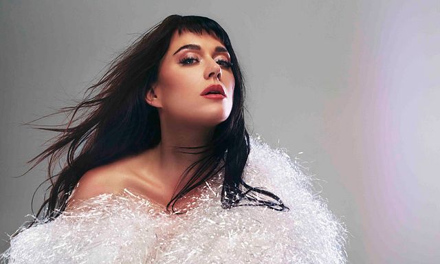 Le succès de Katy Perry sur Spotify n'en finit pas 👑🌼

🎶 Plus de 72 millions d'auditeurs mensuels (72 055 102) *record* 

♡ The One That Got Away : + 2 090 818 
♡ Legendary Lovers : + 733 809 *record*