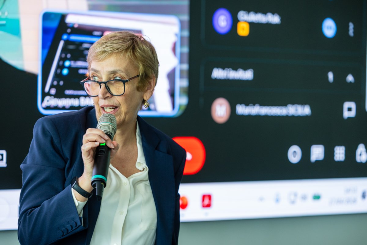 ConfindustriaBG's tweet image. È in corso il #workshop organizzato da @UniBergamo e #ConfindustriaBergamo nell’ambito di #BergamoNextLevel: un punto di incontro tra competenze diverse, che permette di fare emergere connessioni utili tra ricerca, sistema produttivo e istituzioni. Ad aprire i lavori sono stati: