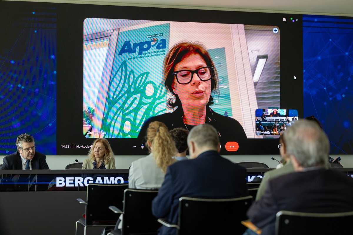 ConfindustriaBG's tweet image. È in corso il #workshop organizzato da @UniBergamo e #ConfindustriaBergamo nell’ambito di #BergamoNextLevel: un punto di incontro tra competenze diverse, che permette di fare emergere connessioni utili tra ricerca, sistema produttivo e istituzioni. Ad aprire i lavori sono stati: