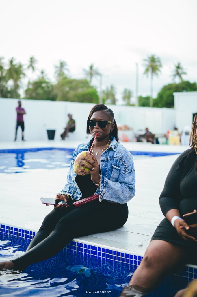 ᴅᴀ ʟᴀɢᴏsʙᴏʏ tweet media