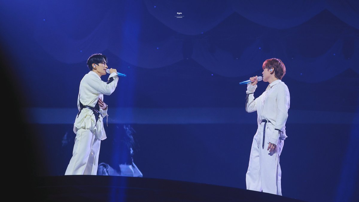 𝑠𝑖𝑔ℎ𝑡 tweet media