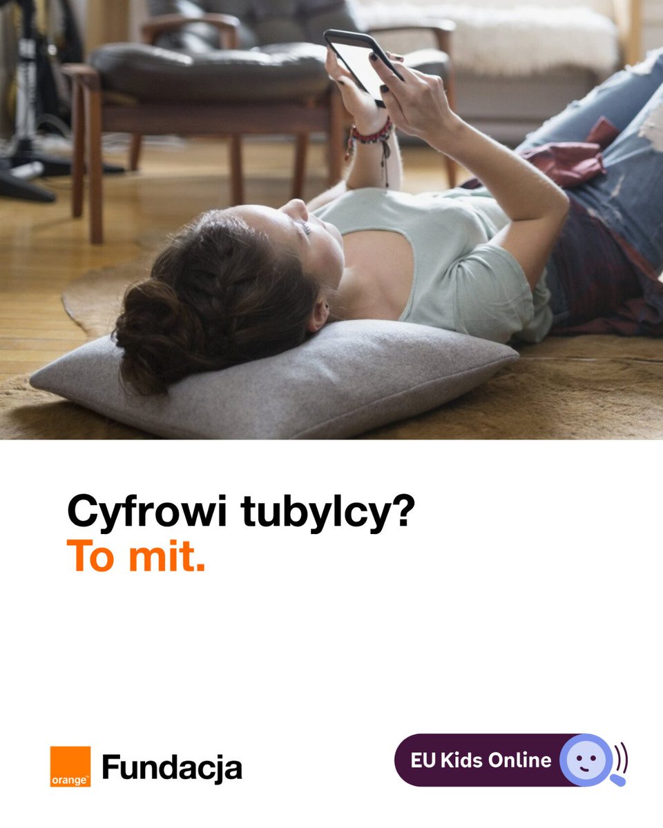 fundacjaorange's tweet photo. 🟠 Młodzi dużo czasu spędzają w sieci, ale w większości to bierny odbiór treści.
Większość czasu online spędzają na scrollowaniu, oglądaniu i słuchaniu - znacznie rzadziej wykorzystują sieć do nauki, zdrowia czy zaangażowania społecznego.

👉🏻 Chcesz zobaczyć, jak naprawdę wygląda cyfrowa aktywność młodych?
🔎 Zajrzyj do raportu EU Kids Online 2026: https://t.co/MSpySHgALp 
___
Raport przygotowali: dr hab. prof. @UAM_Poznan @JPyzalski, 
dr hab. Piotr Plichta prof. @uniwroc, dr hab. @TomczykLukasz prof. @JagiellonskiUni
#FundacjaOrange jest partnerem polskiej edycji raportu, który powstaje w ramach #EUKidsOnline. Patronat honorowy: #RPD @MHornaCieslak