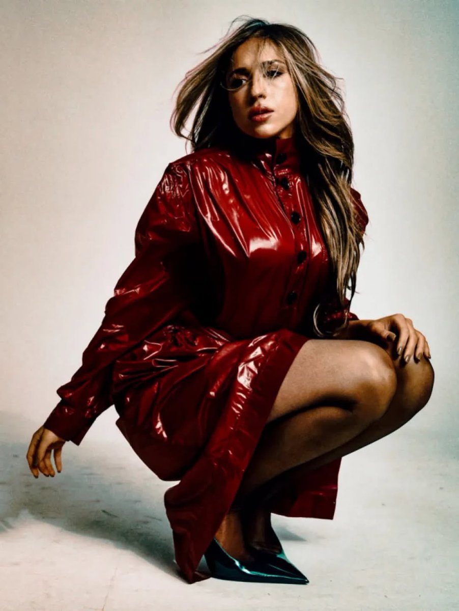 Tate McRae Crave tweet media