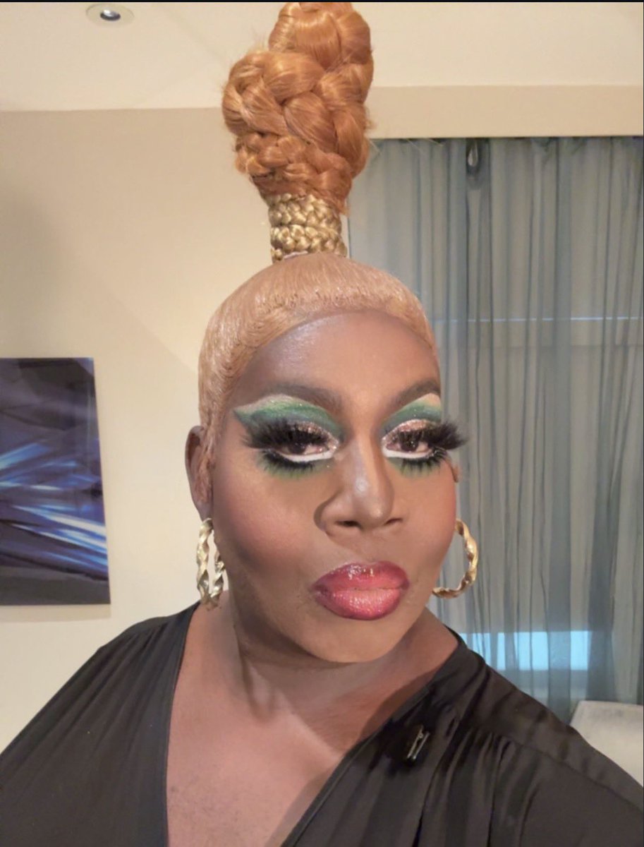 Drag_Crave's tweet photo. ⭐️DAILY PHOTO DUMP 4/6⭐️

Margaret Y Ya, Etcetera Etcetera, J Quinn &amp; Latrice Royale look incredible in new photos. https://t.co/uibE8rOrZW