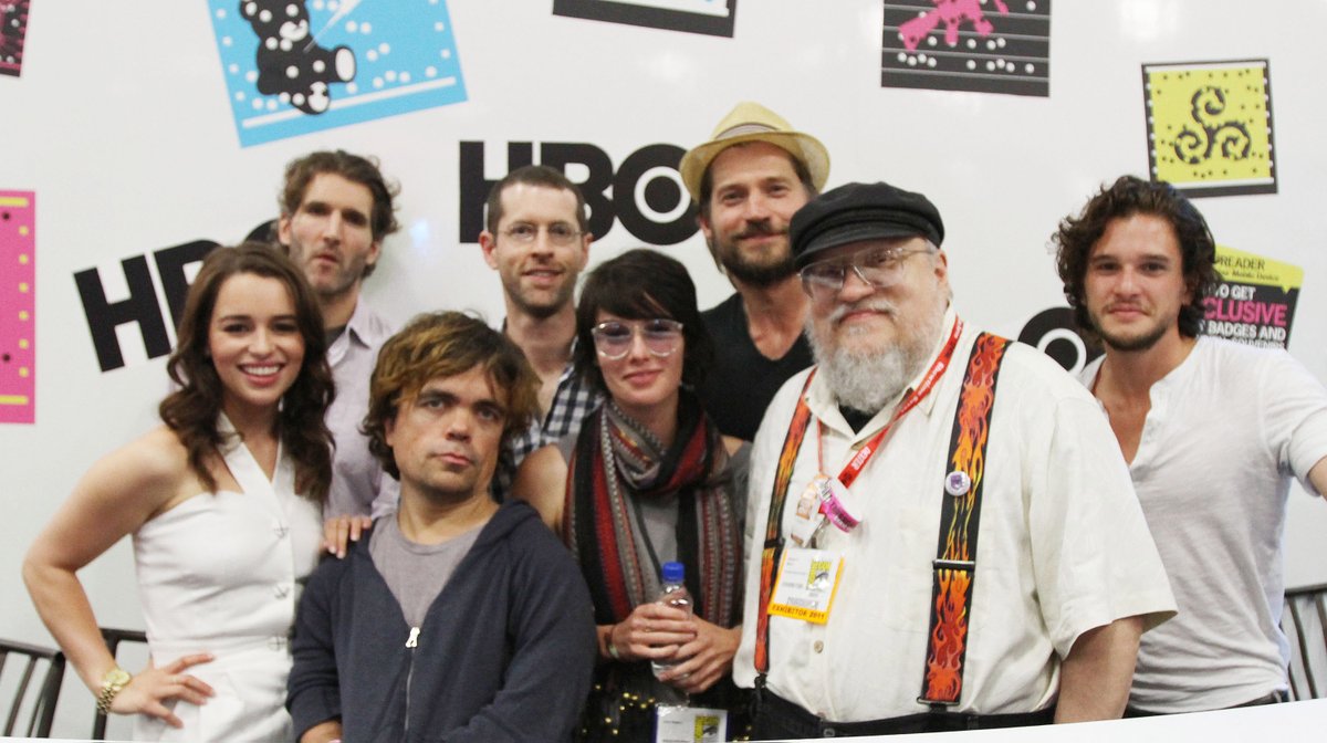WiCnet's tweet image. In 2011, the cast and crew of a little show called Game of Thrones dropped by Comic-Con to promote season 1, not realizing how much their lives would change 🥺❤️

(Credit: Frazer Harrison/Getty Images)

#gameofthrones