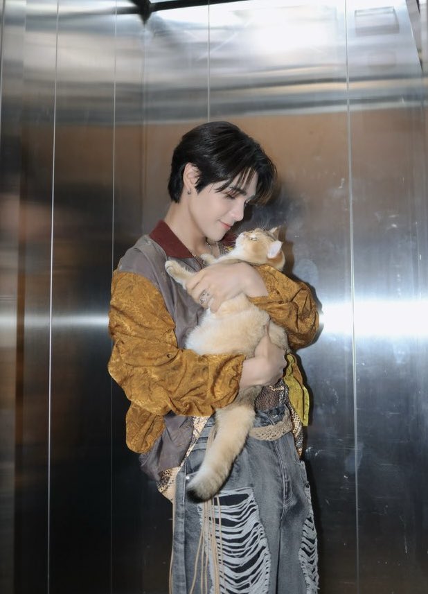 m i n t („• - •„)੭ tweet media