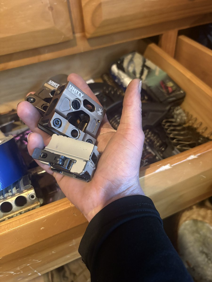 SteelWorkinYa tweet media