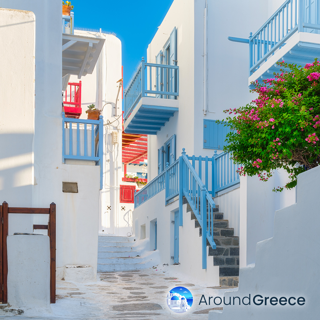 AroundGreece's tweet image. Mykonos Town is a maze you will want to get lost in. White walls, blue doors, and paths that twist just enough to surprise you. Turn a corner and something new appears. 

❤️ Tag #aroundgreece
❤️ Follow @aroundgreece

aroundgreece.net/mykonos

#Mykonos #Greece #Greekislands