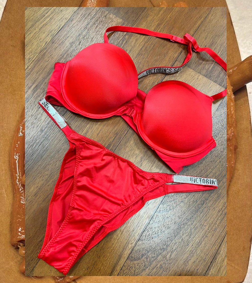 April Davis tweet media