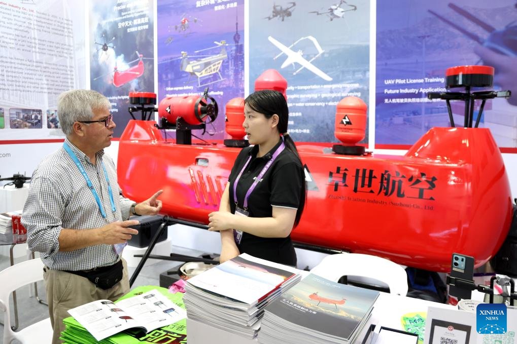 ChinaEUMission's tweet image. #Drones at Canton Fair showcase low-altitude economy advances.

The 139th edition of the #China Import and Export Fair, also known as the #Canton_Fair, opened here on Wednesday, drawing a record number of over 32,000 participating enterprises.