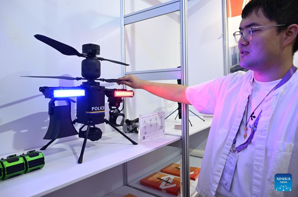 ChinaEUMission's tweet image. #Drones at Canton Fair showcase low-altitude economy advances.

The 139th edition of the #China Import and Export Fair, also known as the #Canton_Fair, opened here on Wednesday, drawing a record number of over 32,000 participating enterprises.