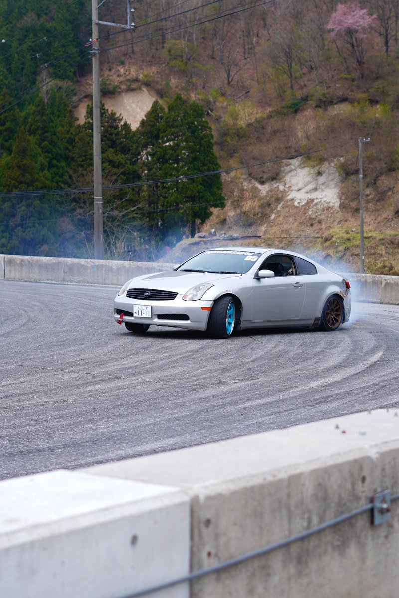 シンプル tweet media