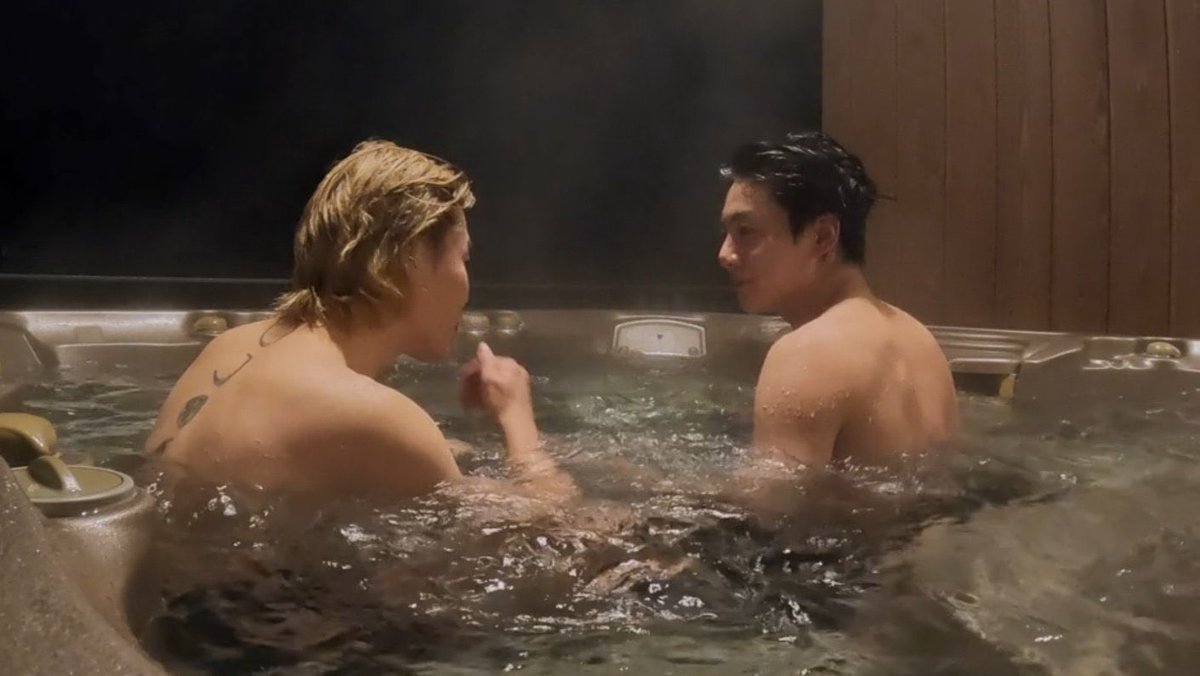 sky & people tweet media