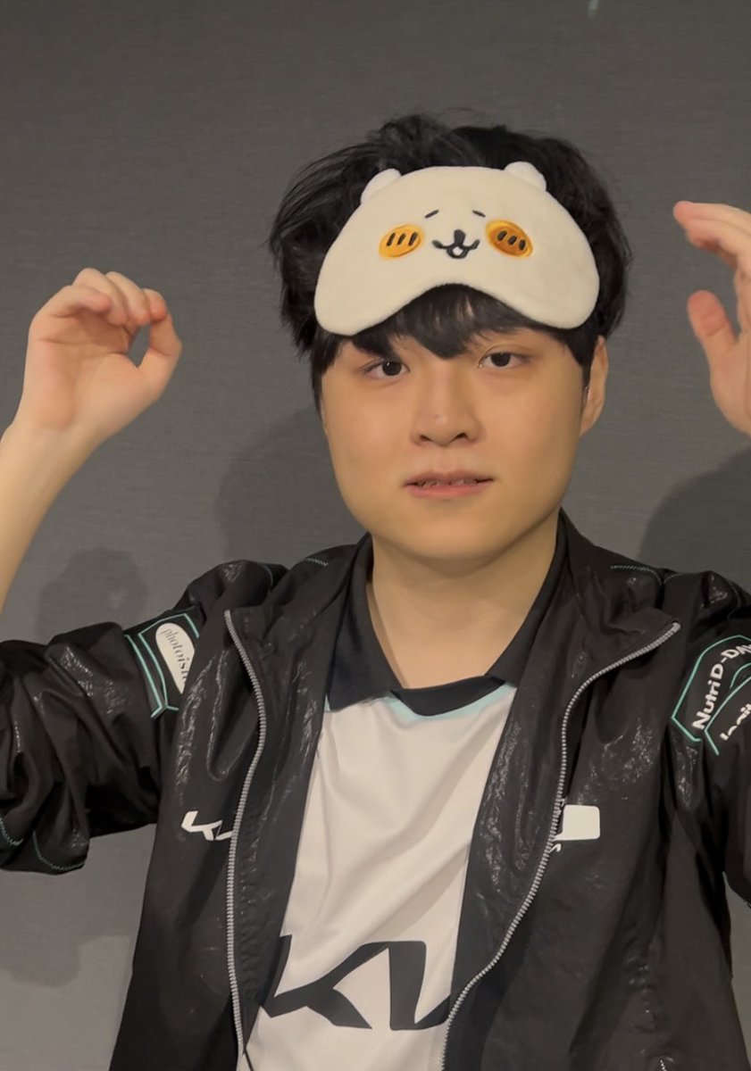 알밤 tweet media