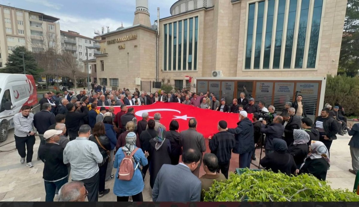 Hseyin1424574's tweet photo. Öncelik Dijital Terörün yok edilmesi 
Vefat eden fedakâr öğretmen ve Can öğrencilerimize Allah’tan rahmet diliyoruz. 
Şimdi kenetlenme zamanı 
Teşekkürler #Malatya https://t.co/bMGK0XfPtZ